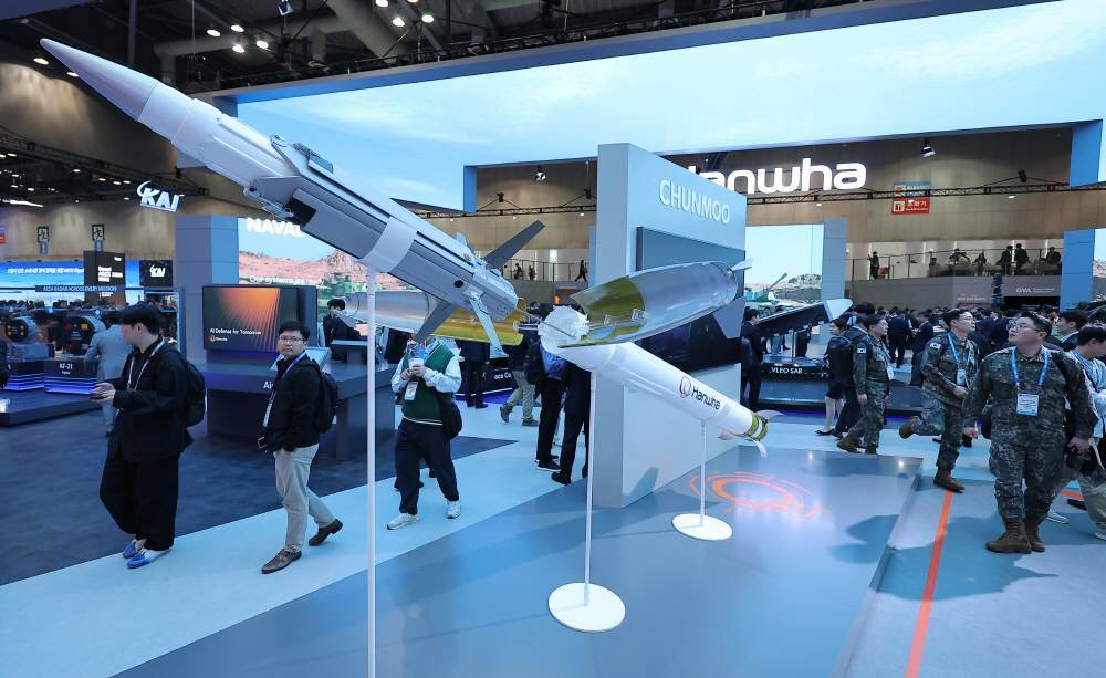 Global arms sales hit record amid rising conflicts