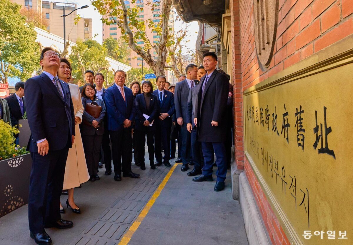 Lee says South Korea-China ties are essential