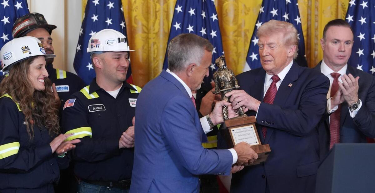 Trump highlights coal export gains with Seoul