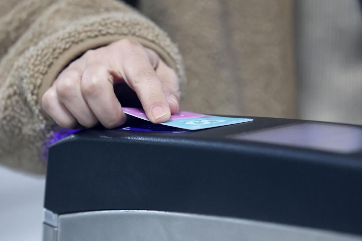 Seoul expands transit payments for foreign tourists