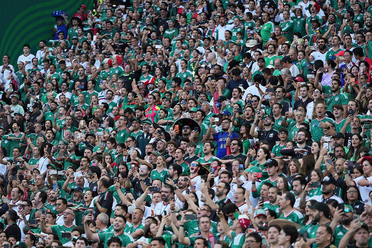 Mexico crowd overwhelms South Korea in Guadalajara