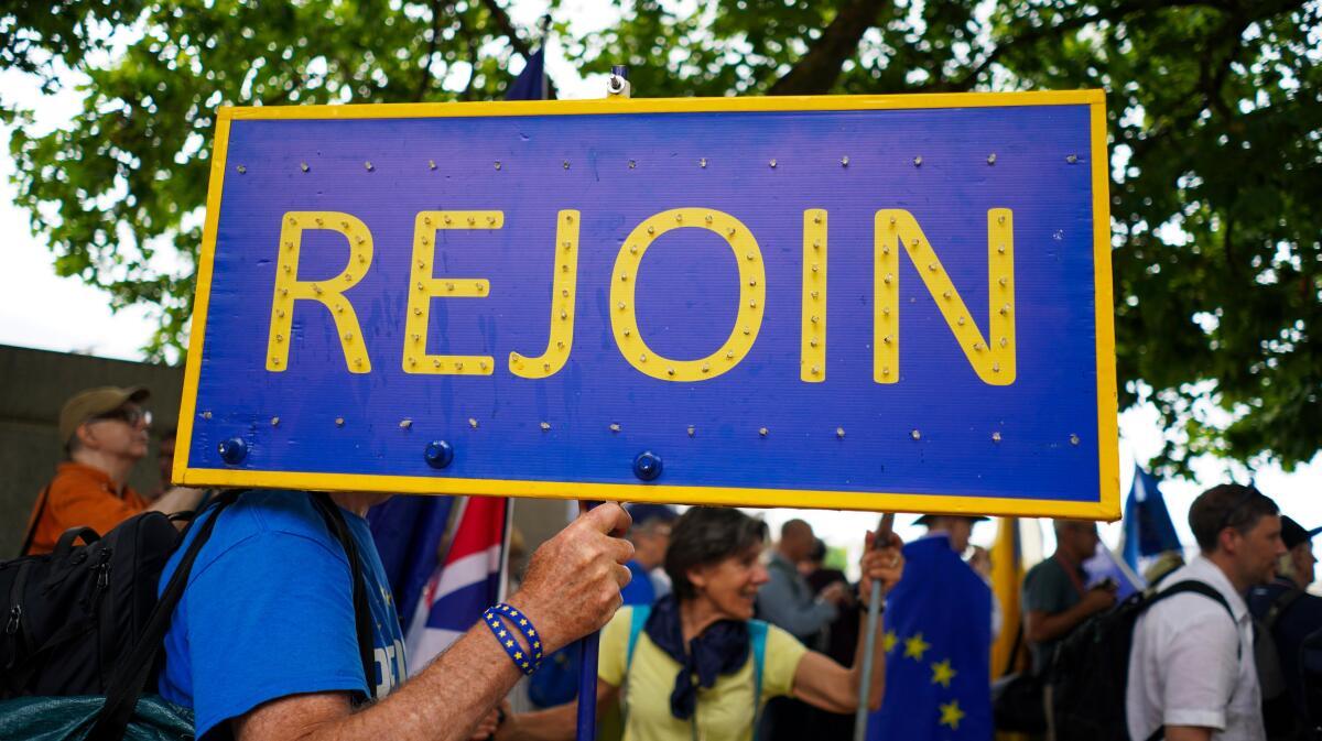 Calls grow for Britain’s EU return