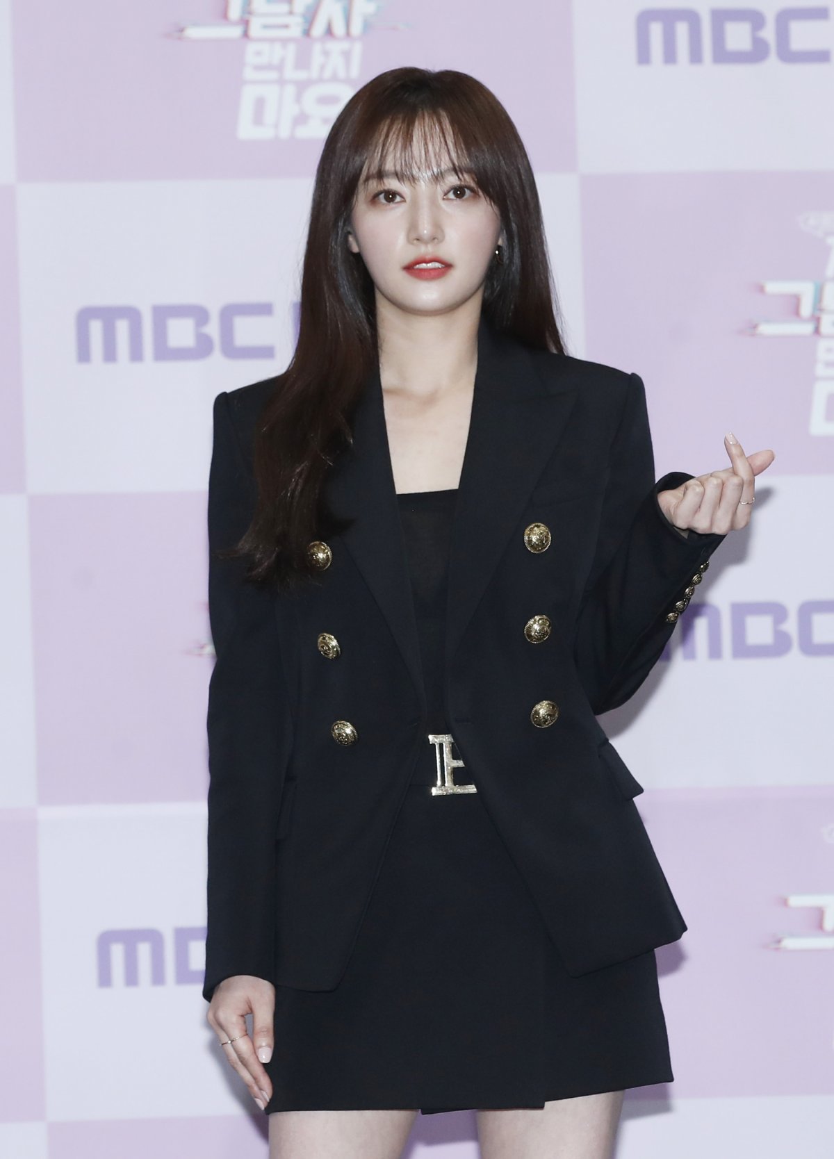 ‘Actress S suspected of school violence’ Song Ha-yoon, “I don’t even have a face-to-face meeting with the informant…  “It’s not all true.”