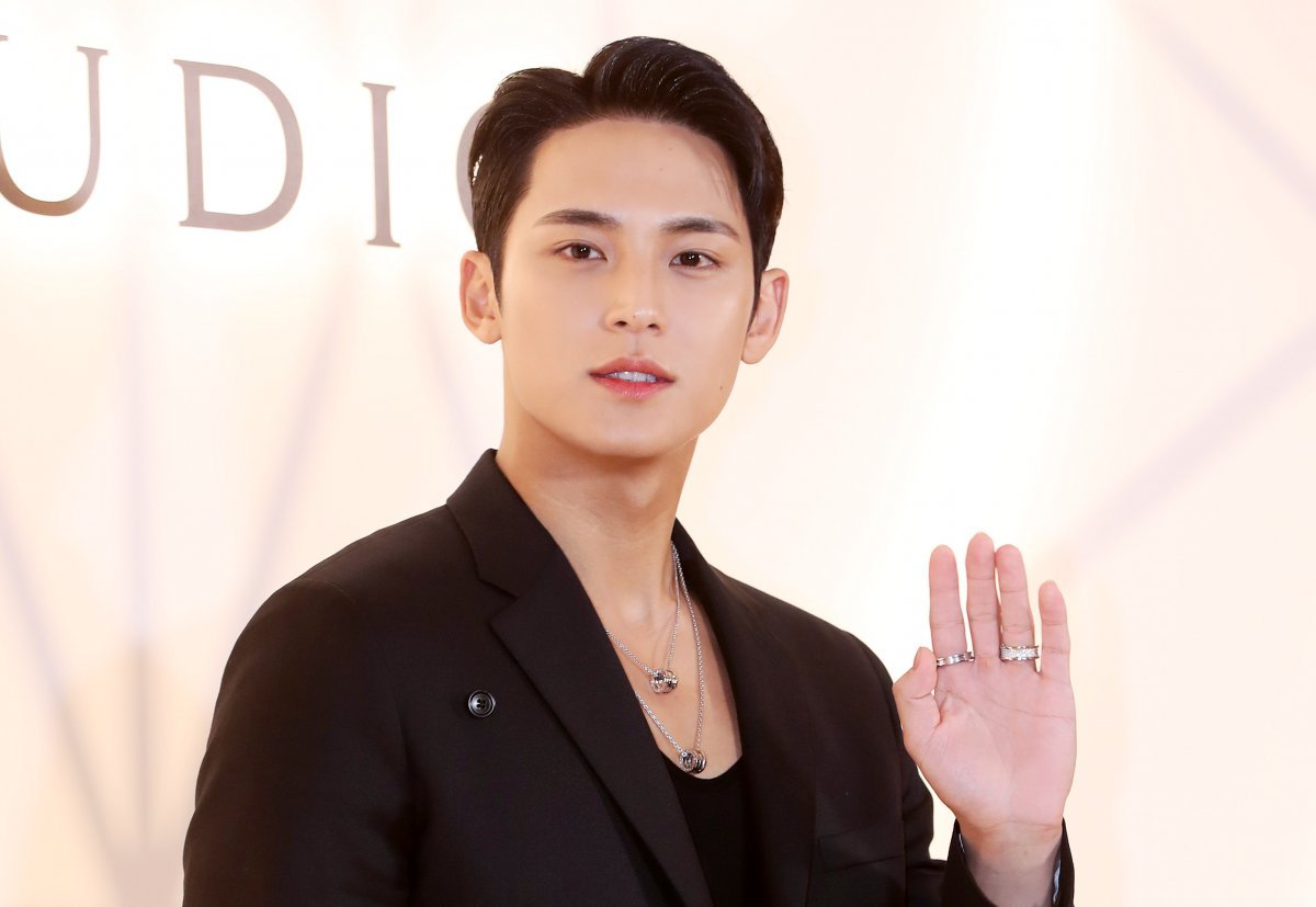 Seventeen’s Mingyu Embroiled in Photo Leak Scandal: L’Occitane Employees Face Fallout