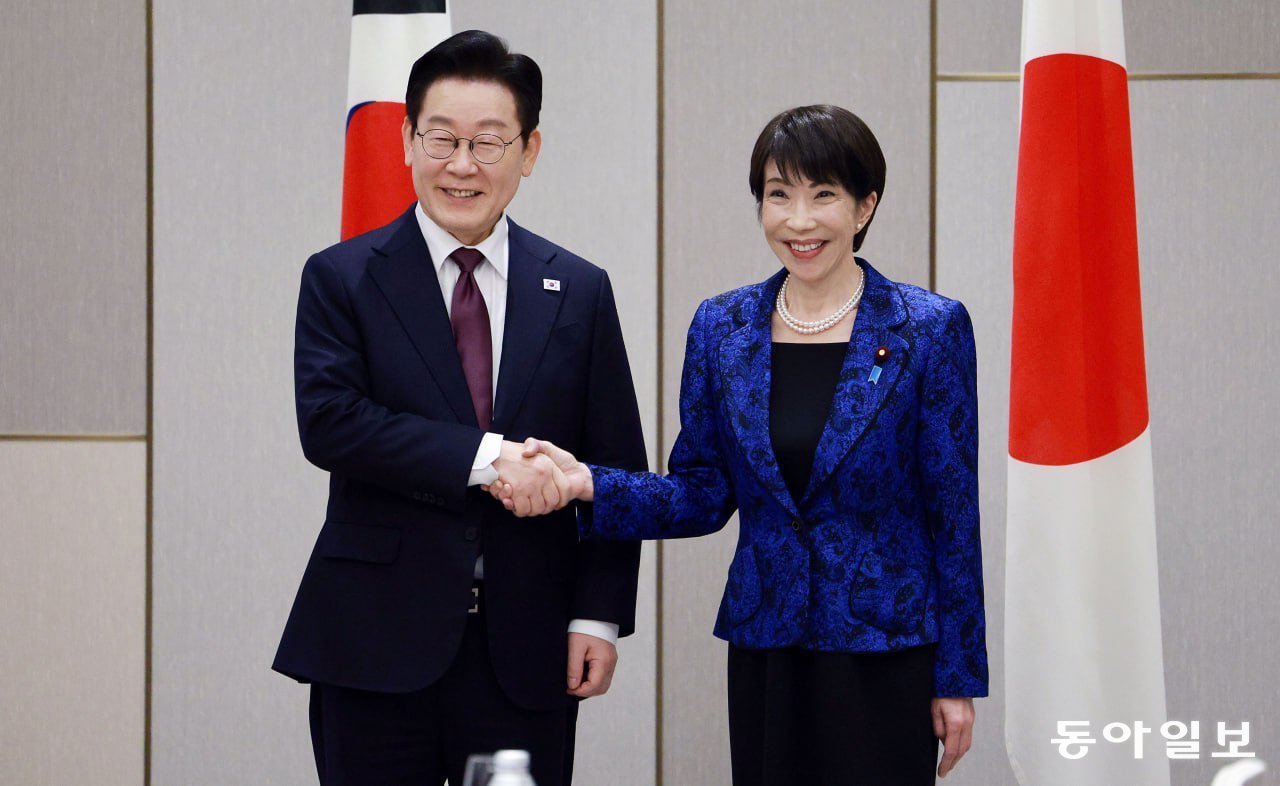 한일 정상 회담 관련 사진(동아일보)